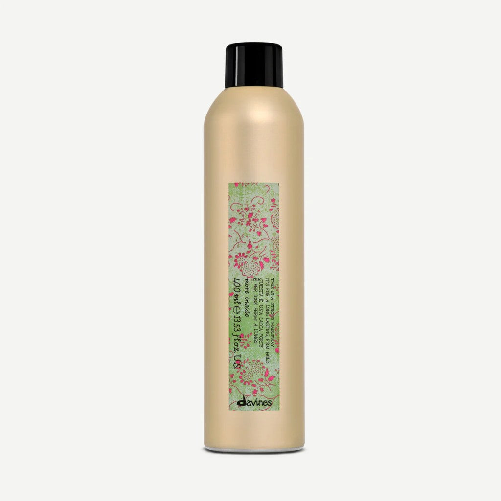 STRONG HOLD HAIRSPRAY Onzichtbare haarspray met een sterke hold