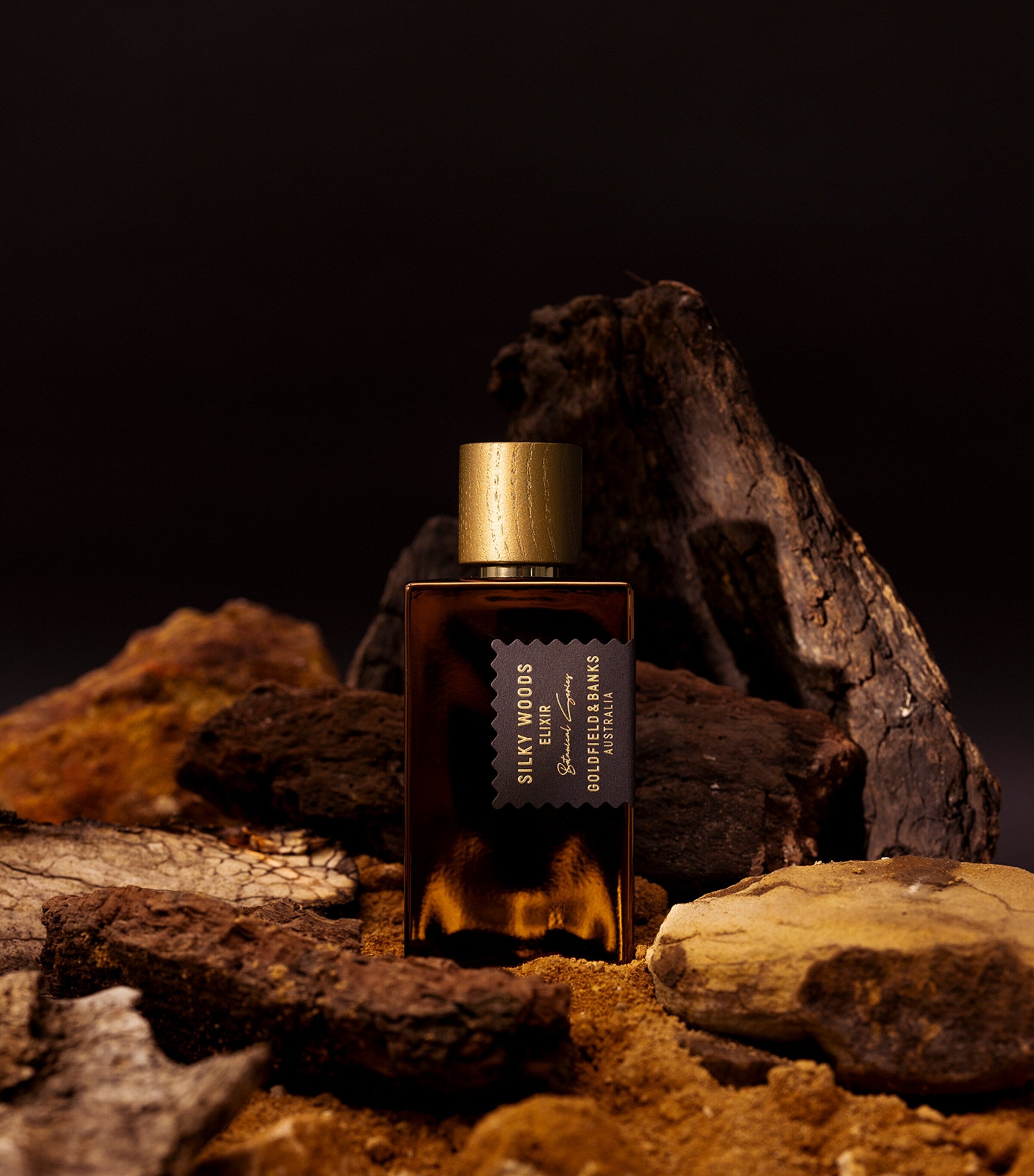 SILKY WOODS ELIXIR PARFUM Duister, rokerig & betoverend – intense Australian oud-ervaring