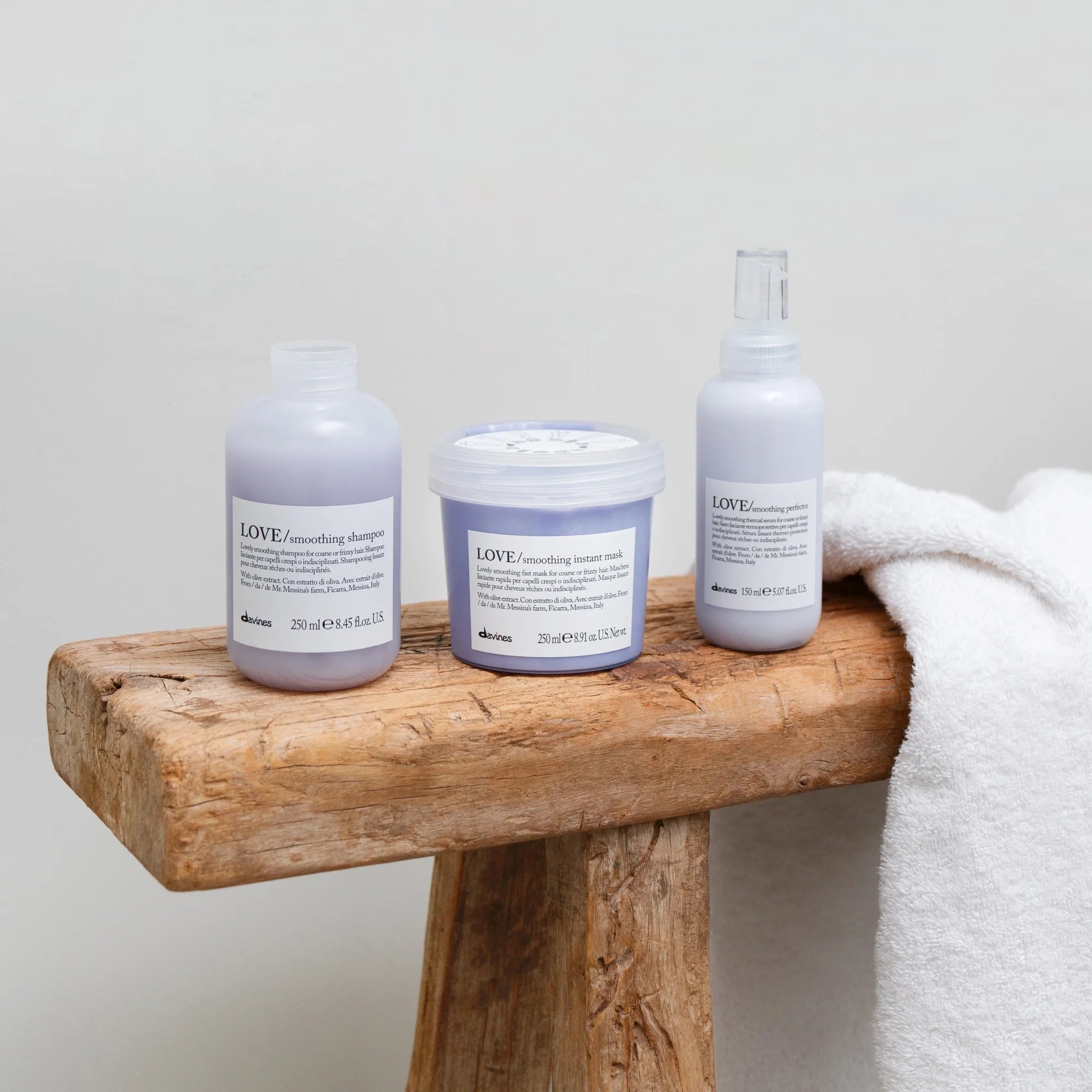 LOVE SMOOTHING INSTANT MASK Gladmakend snelwerkend haarmasker voor stug of pluizig haar.