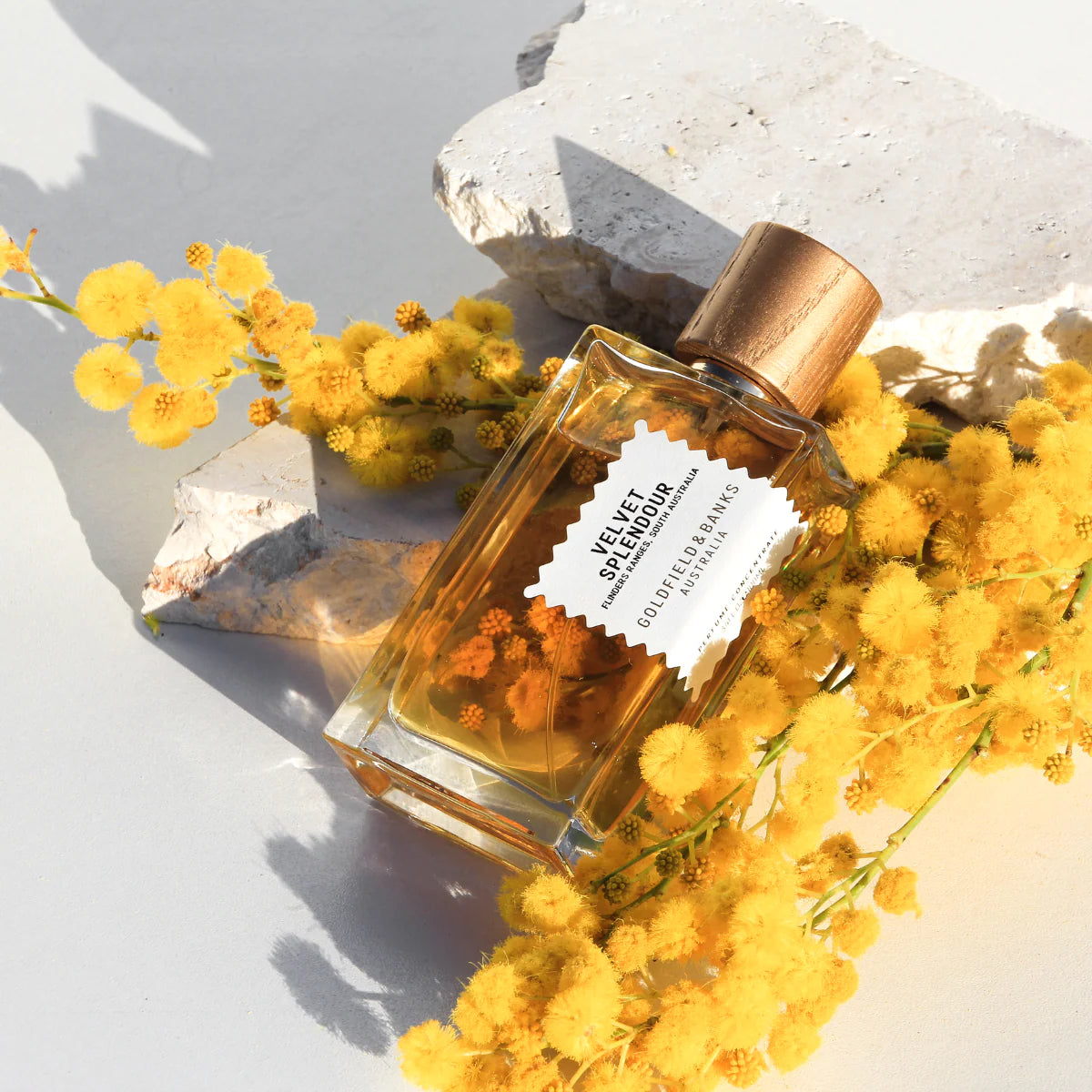 VELVET SPLENDOUR PARFUM Lente in een flacon – mimosa, aldehyde & flower glamour