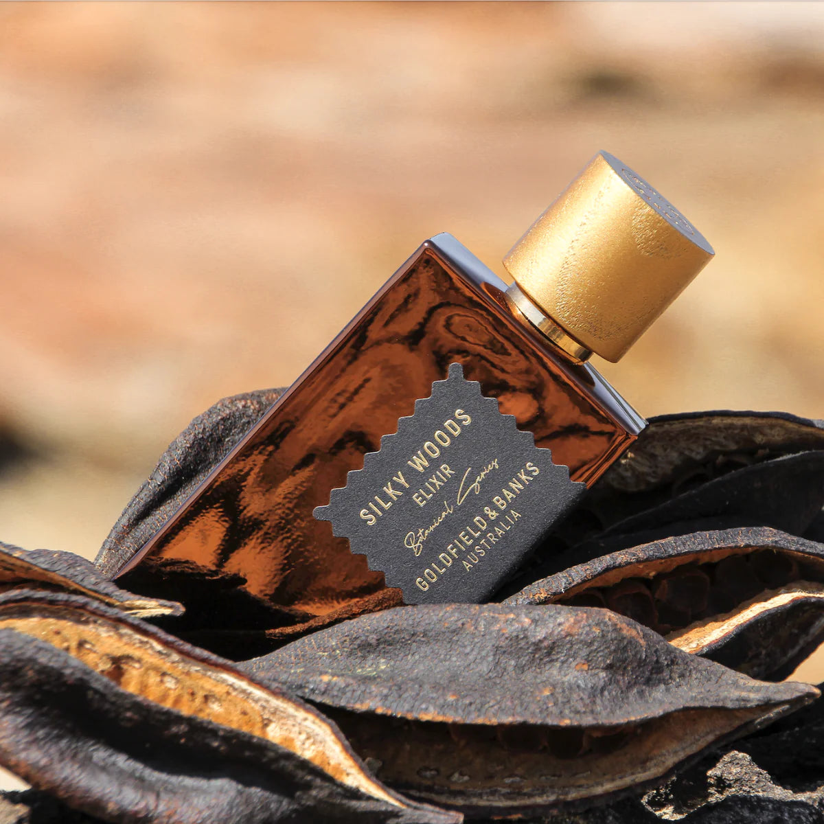 SILKY WOODS ELIXIR PARFUM Duister, rokerig & betoverend – intense Australian oud-ervaring