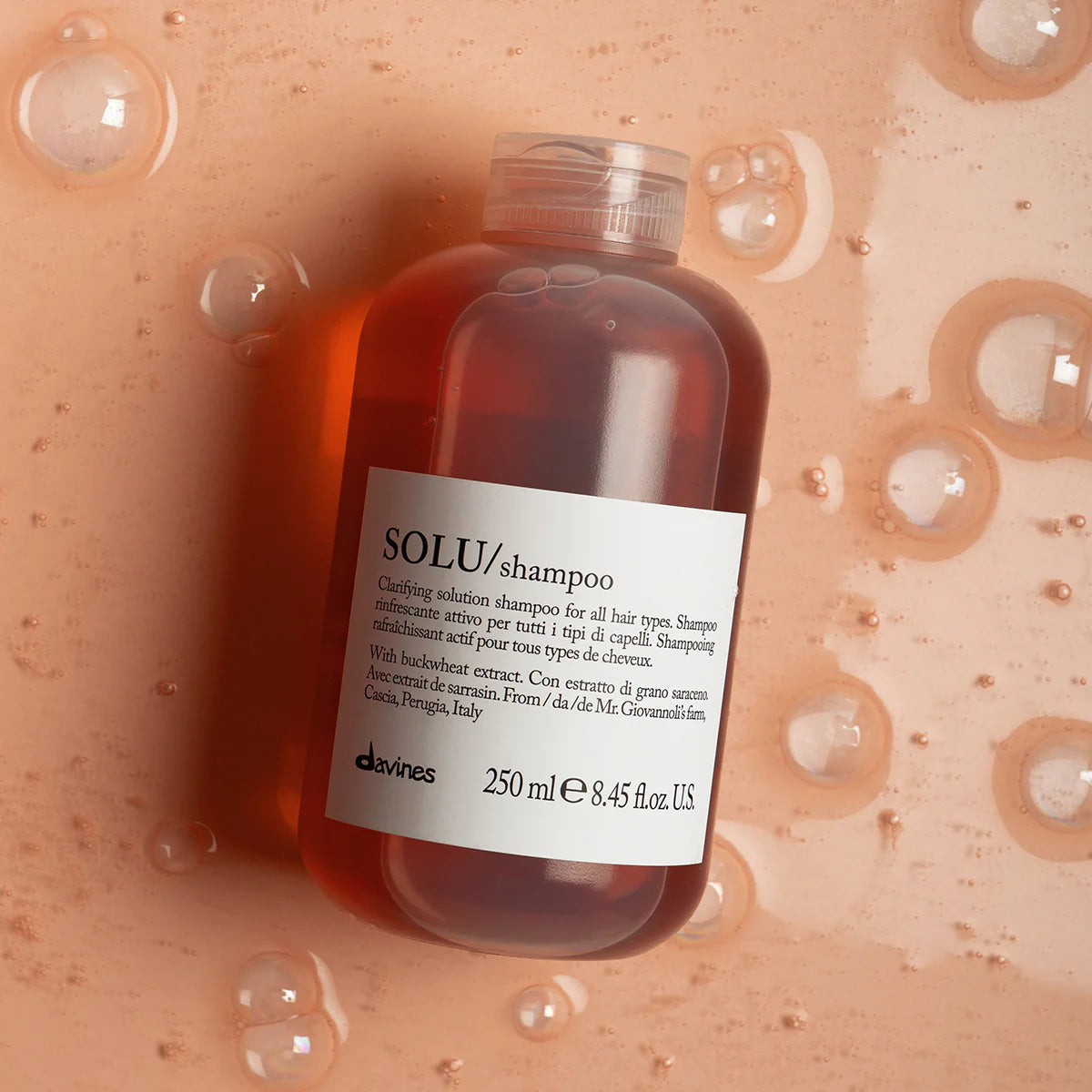 SOLU Shampoo Verfrissende shampoo actief voor de dieptereiniging van alle haartypen.