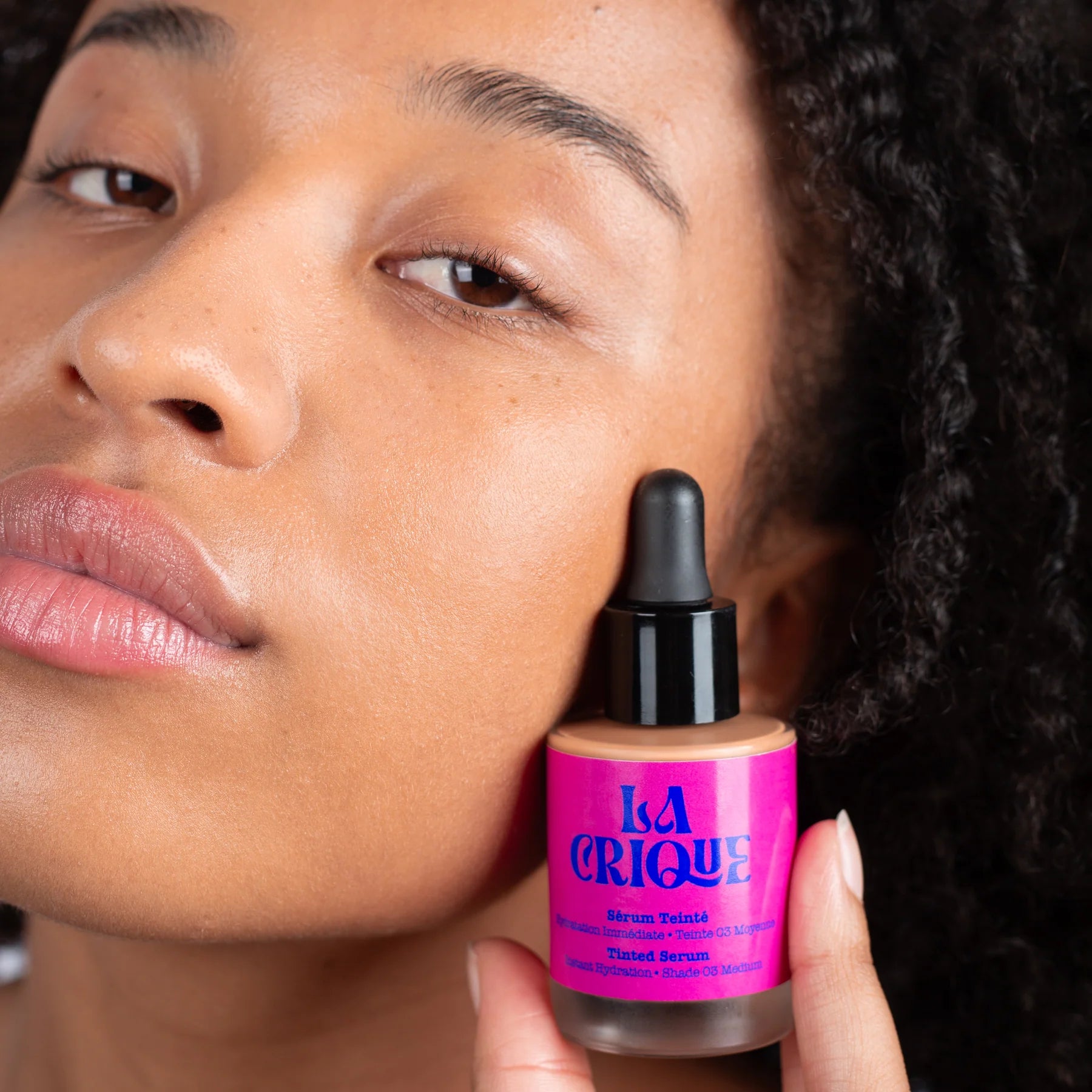LA CRIQUE TINTED SERUM natuurlijke dekking resultaat