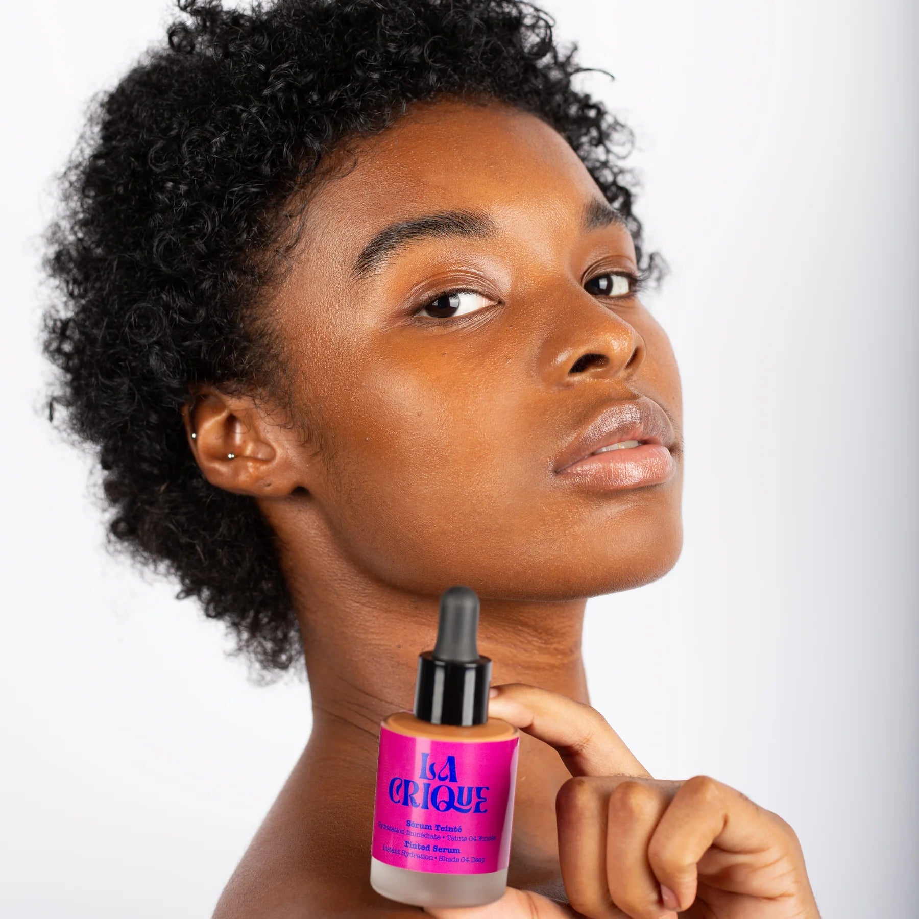LA CRIQUE TINTED SERUM natuurlijke dekking resultaat