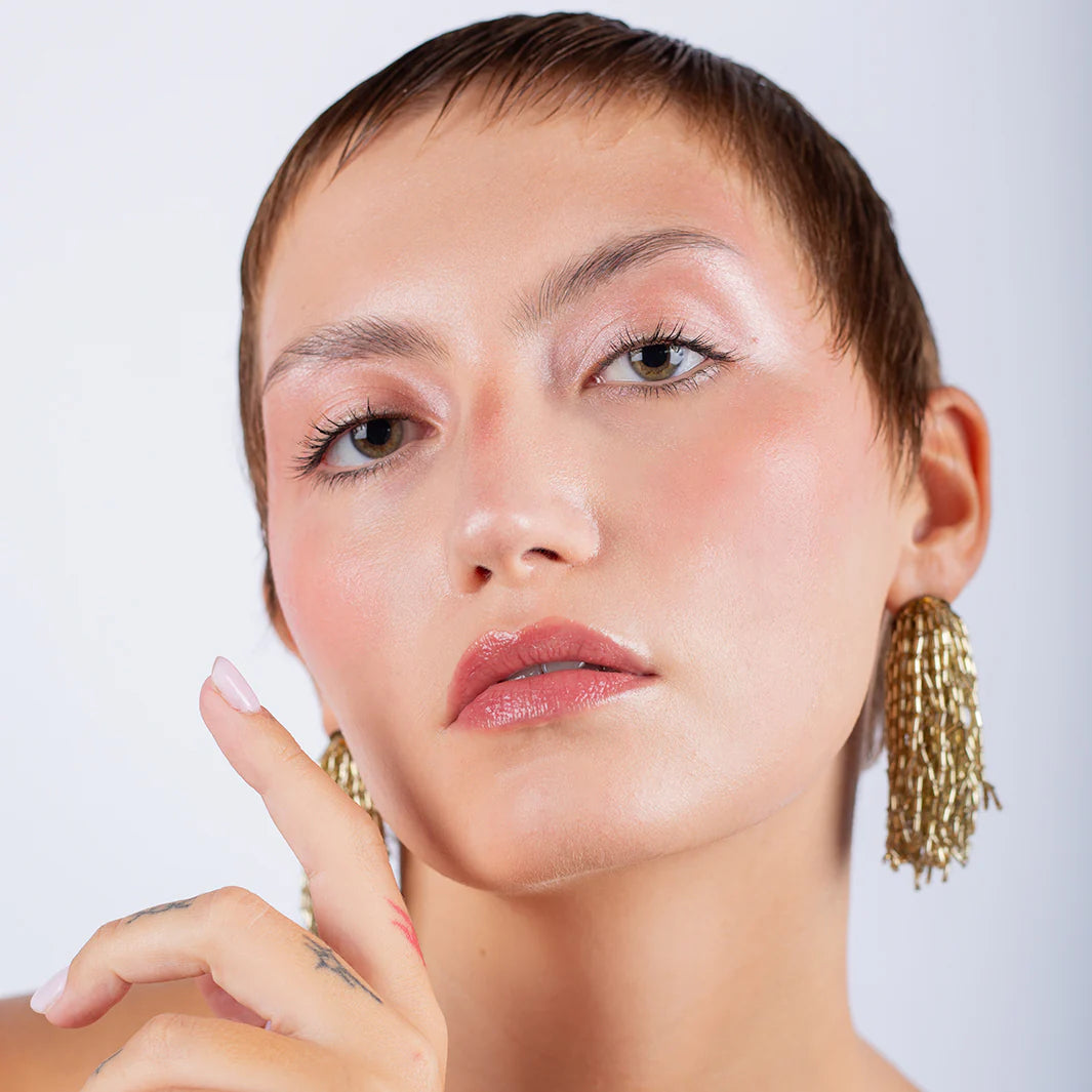 LA CRIQUE LIP & CHEEK BALM kleurvarianten op verschillende huidtypes