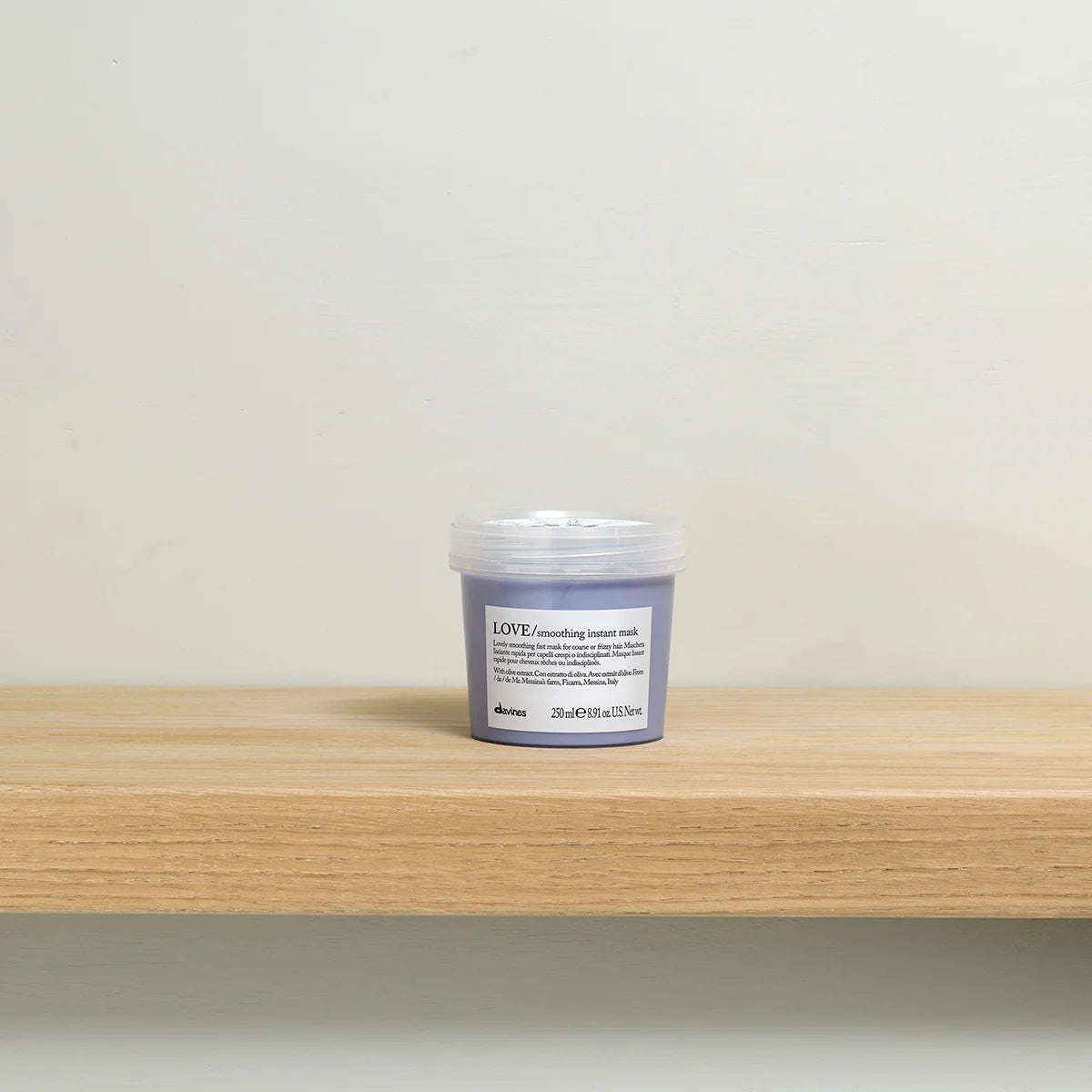 LOVE SMOOTHING INSTANT MASK Gladmakend snelwerkend haarmasker voor stug of pluizig haar.