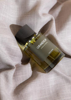 ATELIER CHARISMA - GRANDEUR signature scent voor diepe warme elegantie