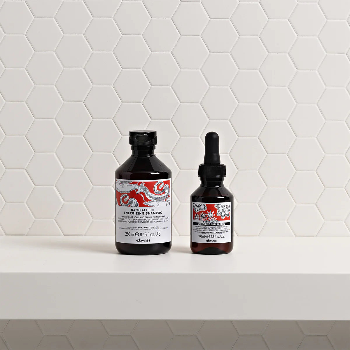 ENERGIZING SHAMPOO Revitaliserende milde shampoo voor de kwetsbare hoofdhuid en haar dat snel uitvalt.