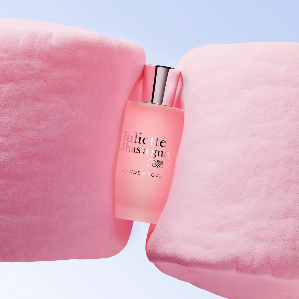Powder Love parfum aanbrengen op polsen - dromerig zoet gourmand parfum Leuven