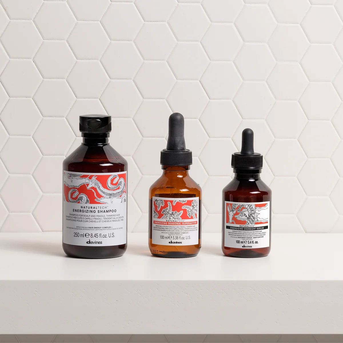 ENERGIZING OVERNIGHT SERUM Nachtserum voor een gebalanceerde hoofdhuid en voller ogend haar