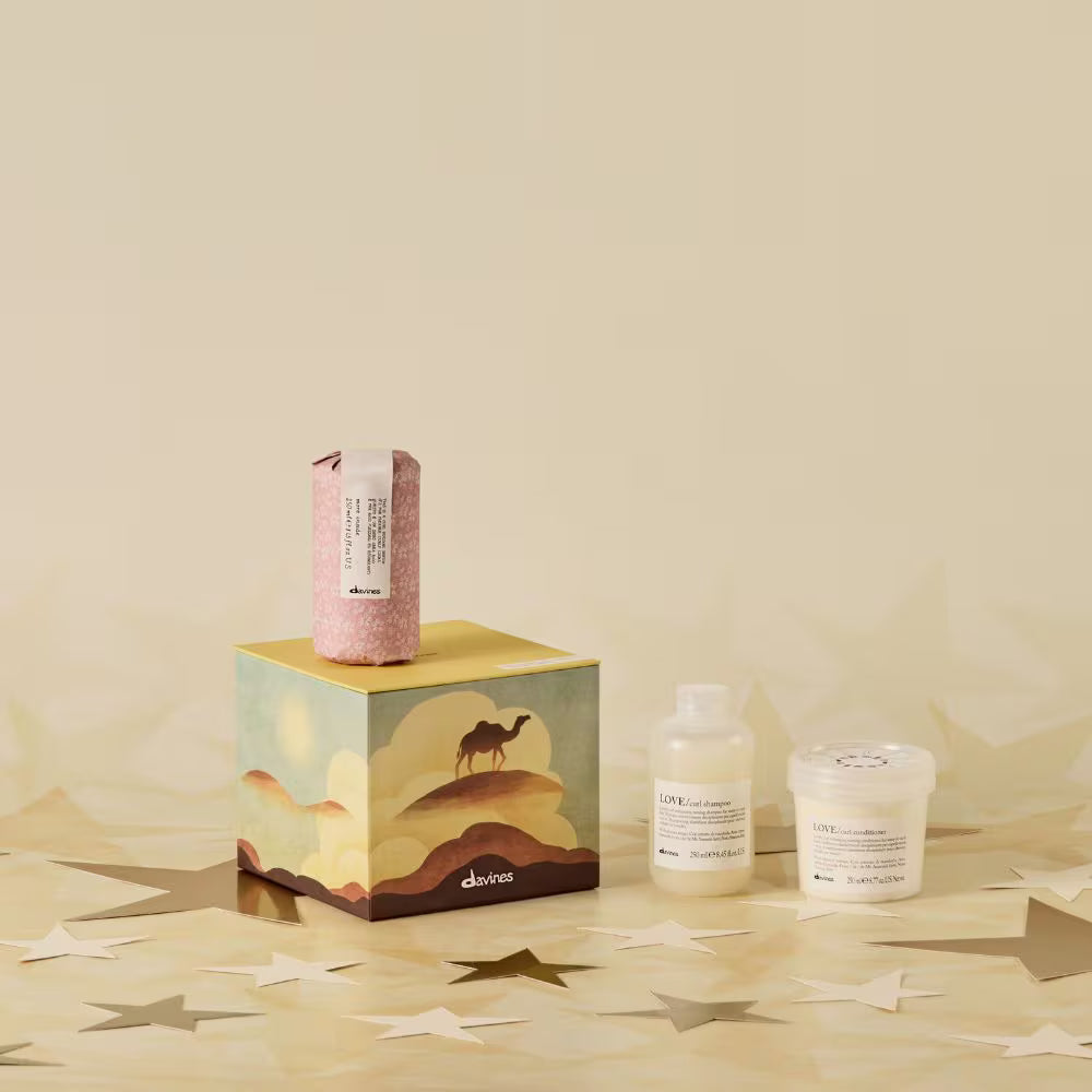 Davines Love Curl kerstset Wild Desert voor krullend en golvend haar met shampoo conditioner en curl building serum