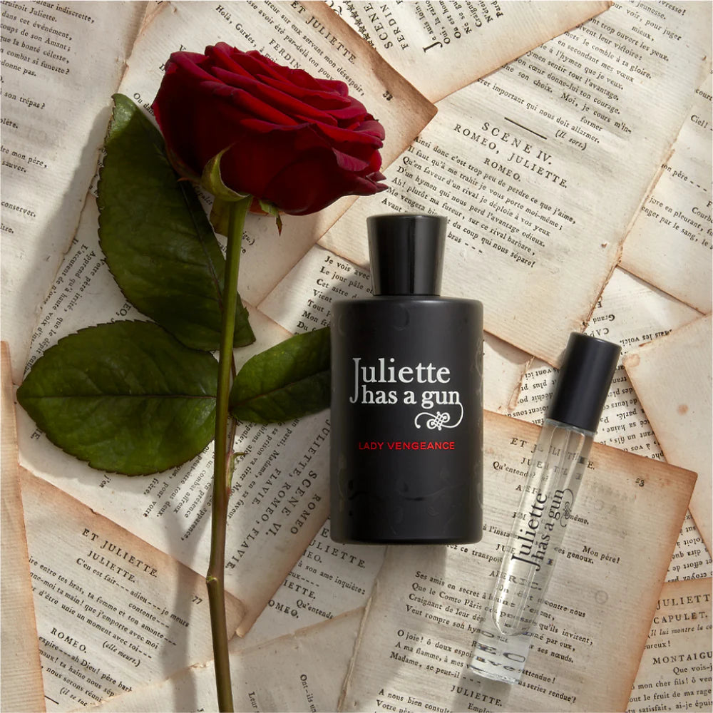 LADY VENGEANCE 100 ml van Juliette Has a Gun bij Studio Strick Leuven