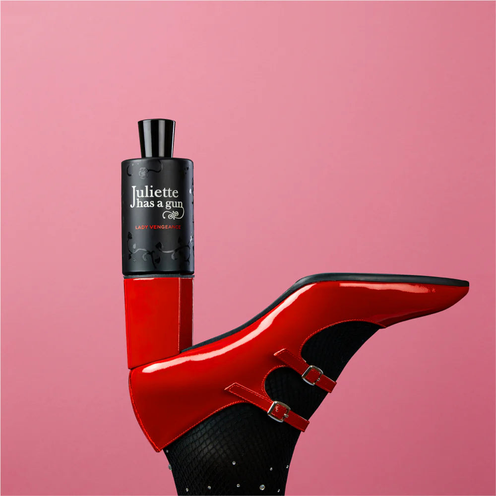 LADY VENGEANCE 100 ml van Juliette Has a Gun bij Studio Strick Leuven