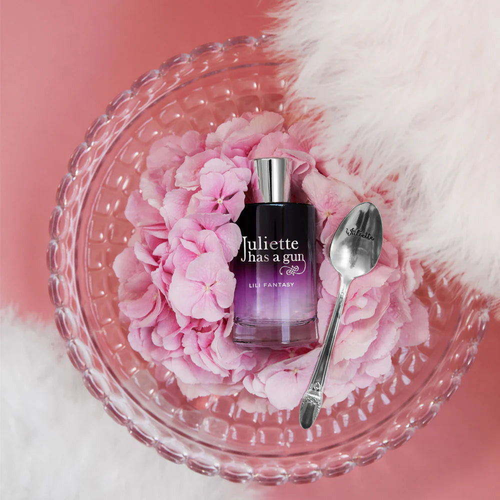 LILI FANTASY 100 ml van Juliette Has a Gun bij Studio Strick Leuven