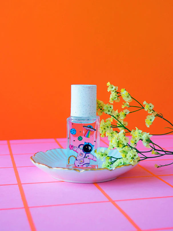 TU TE CALMES A bold and paradoxical fragrance.