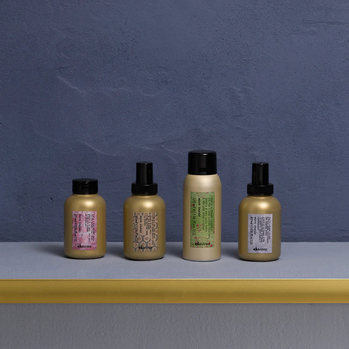 THIS IS SA CURL BUILDING SERUM Leave-in serum ideaal voor flexibele, krullende looks.